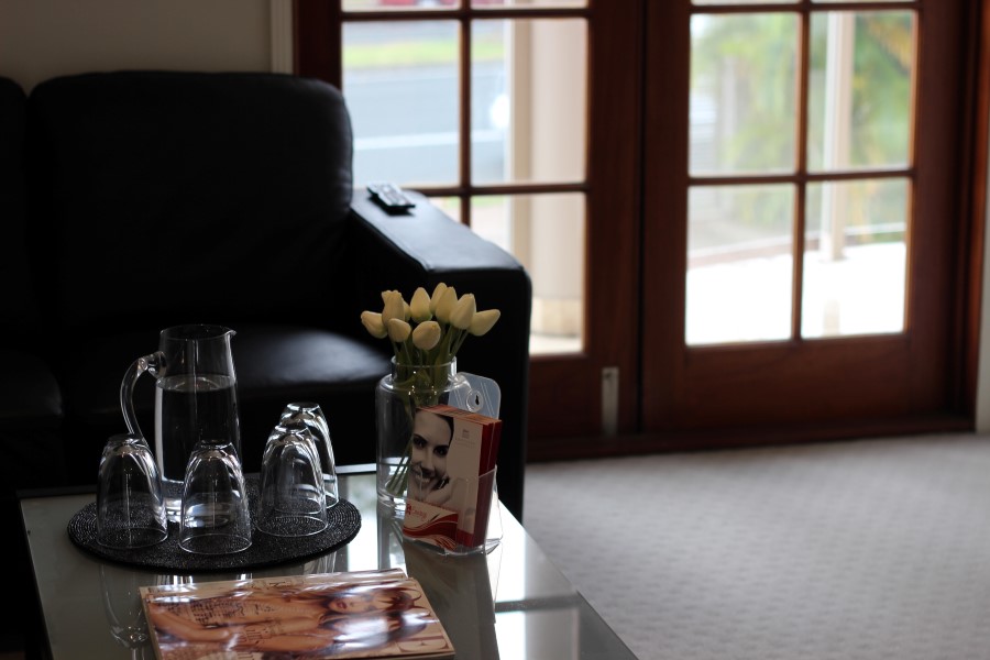 Beauty_waiting_room (Custom)